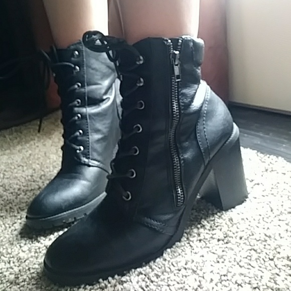 Booties - Picture 4 of 4